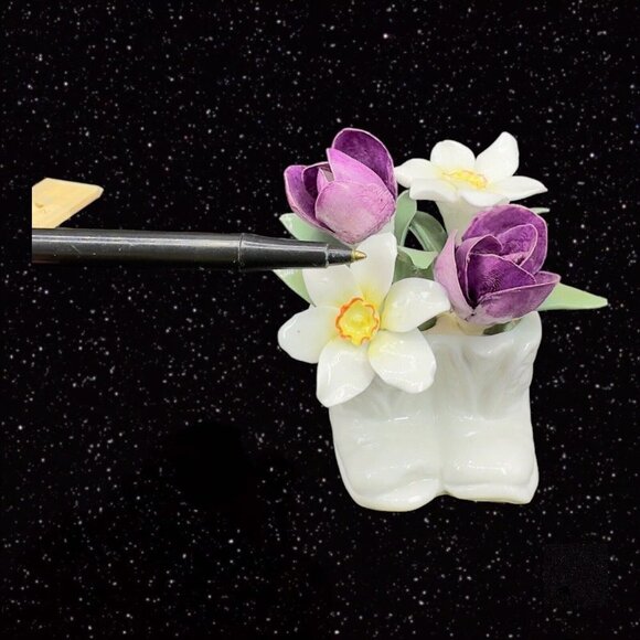 Crown Fine Bone China England Flower Porcelain Bouquet White Boot Hand Painted - Picture 6 of 10